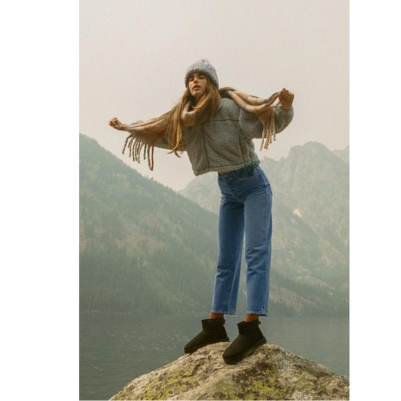 Urban Outfitters BDG Cropped Teddy Hoodie Jacket Size Small Baby Sky Blue - Picture 2 of 14